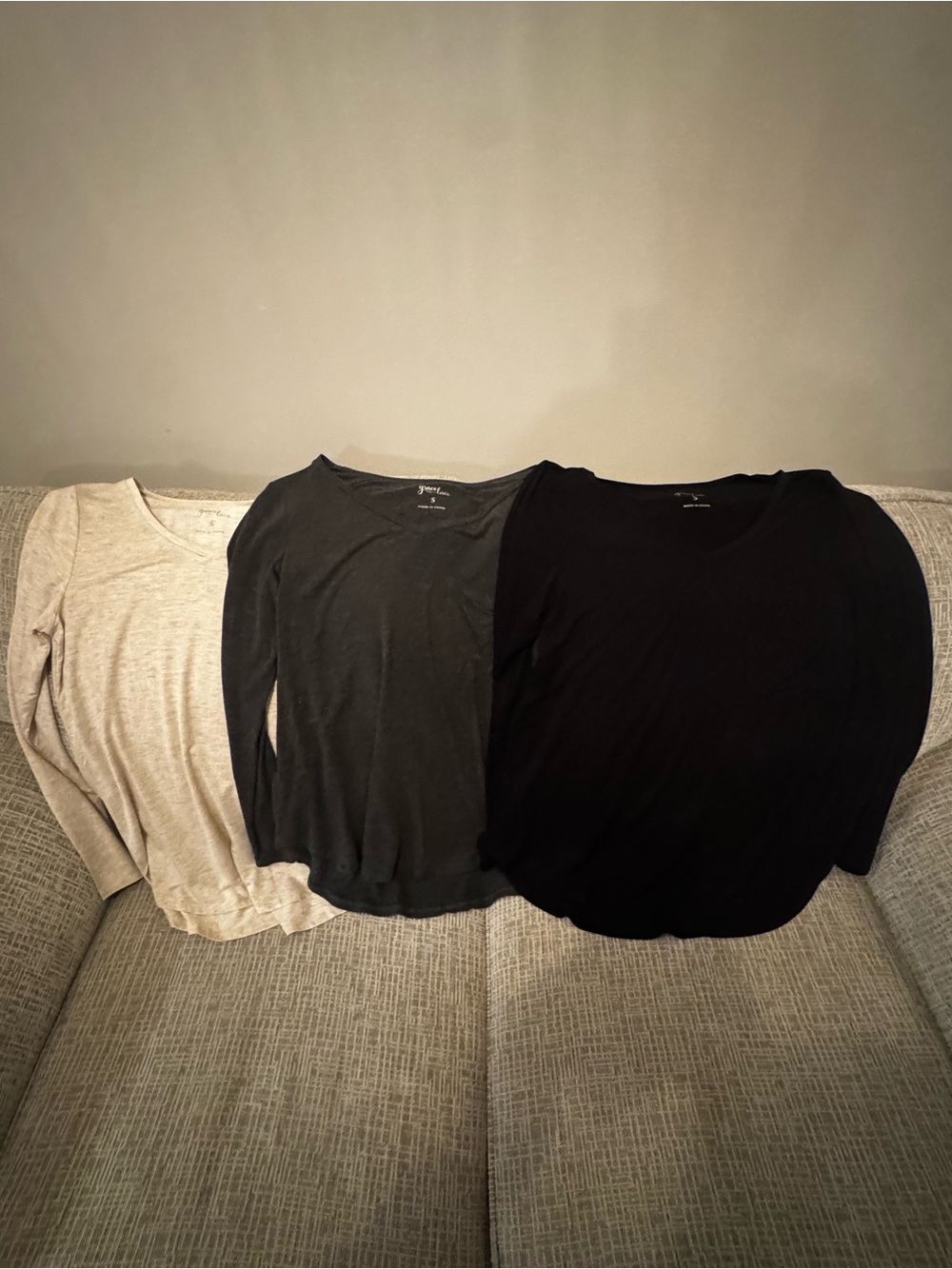 Set of 3 Long Sleeve V-Neck Pocket Top - Beige/charcoal grey/black -size small